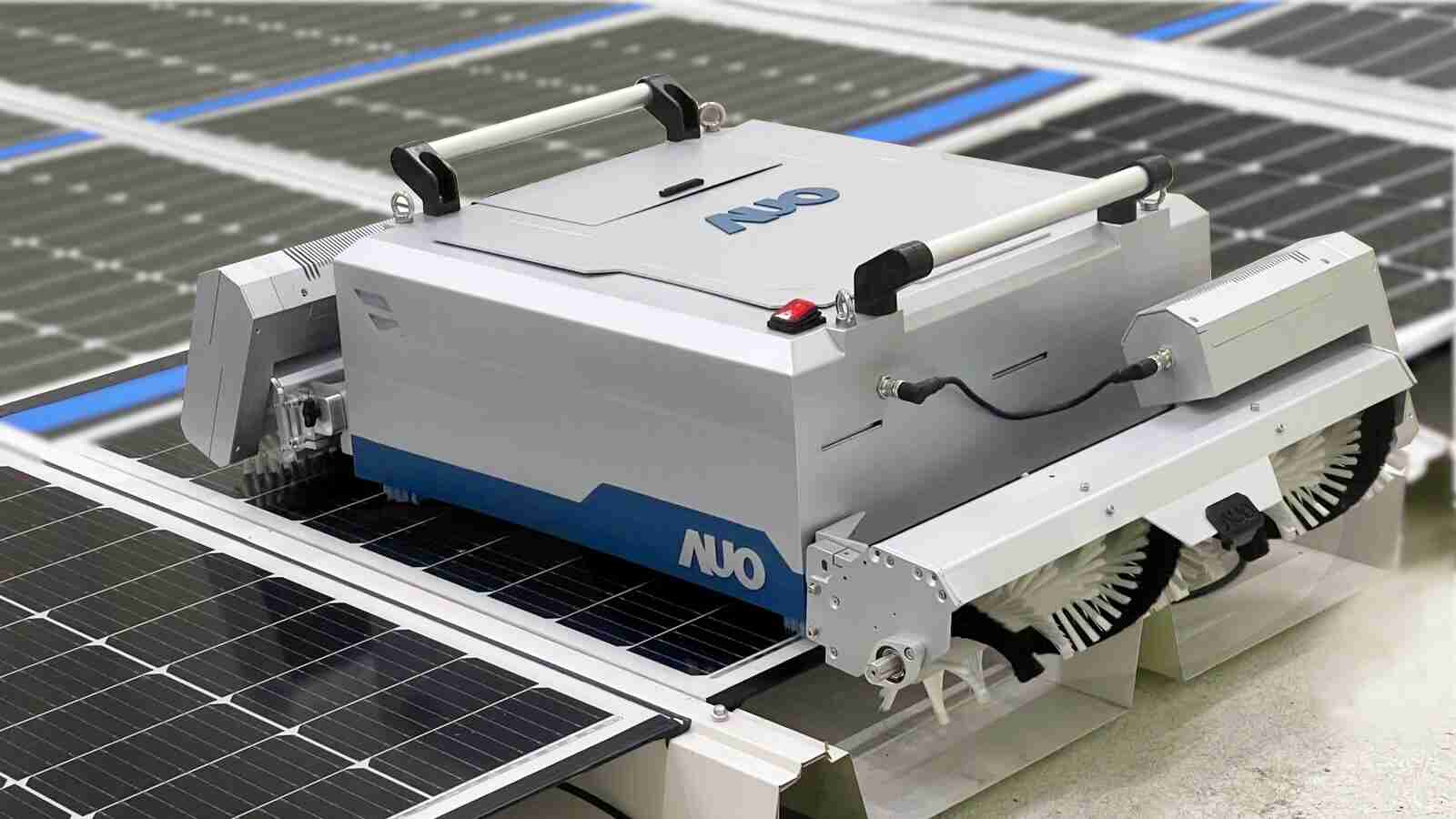 赏金国际致力EPC场域技术升级，，，导入清洁机器人搭配传感器与AI数据分析，，，大幅减少维运成本